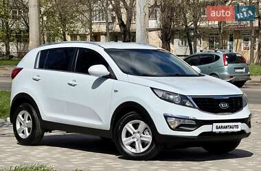 Внедорожник / Кроссовер Kia Sportage 2015 в 