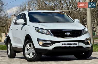 Внедорожник / Кроссовер Kia Sportage 2015 в 