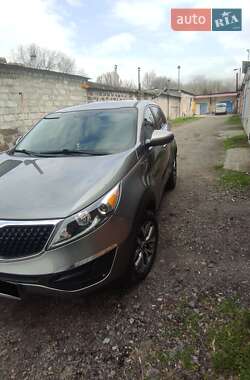 Внедорожник / Кроссовер Kia Sportage 2015 в 