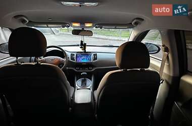 Внедорожник / Кроссовер Kia Sportage 2013 в 