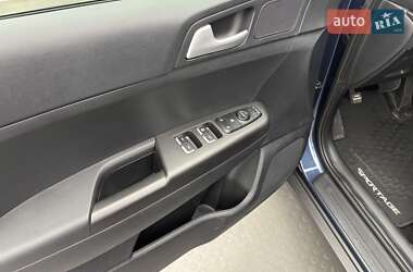 Позашляховик / Кросовер Kia Sportage 2019 в 