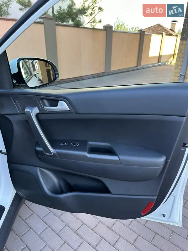 Kia Sportage 2019 VIN U5YPG814ALL844978 фото оголошення 26 з 94