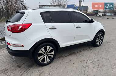Внедорожник / Кроссовер Kia Sportage 2012 в 