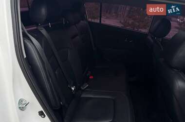 Внедорожник / Кроссовер Kia Sportage 2012 в 