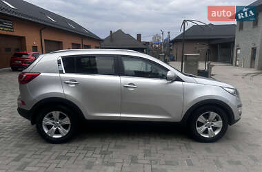 Позашляховик / Кросовер Kia Sportage 2012 в 