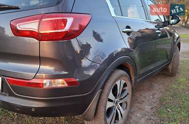 Внедорожник / Кроссовер Kia Sportage 2010 в 