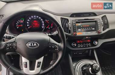 Внедорожник / Кроссовер Kia Sportage 2013 в 