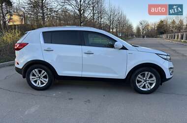 Внедорожник / Кроссовер Kia Sportage 2012 в 
