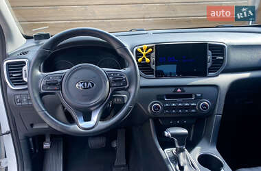 Внедорожник / Кроссовер Kia Sportage 2017 в 