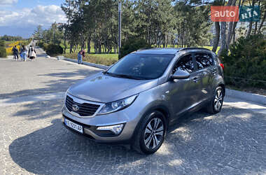 Внедорожник / Кроссовер Kia Sportage 2012 в 