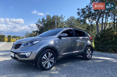 Внедорожник / Кроссовер Kia Sportage 2012 в 