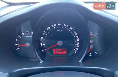 Внедорожник / Кроссовер Kia Sportage 2012 в 