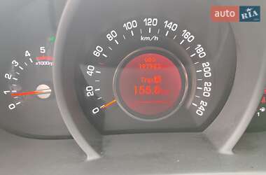 Позашляховик / Кросовер Kia Sportage 2013 в 