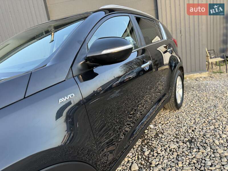 Позашляховик / Кросовер Kia Sportage 2012 в Трускавці