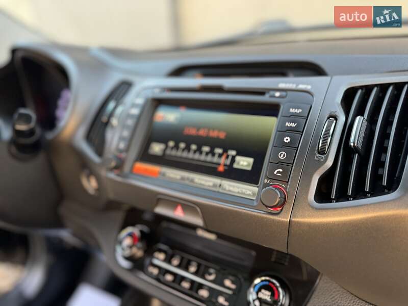 Позашляховик / Кросовер Kia Sportage 2012 в Трускавці