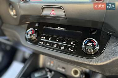 Внедорожник / Кроссовер Kia Sportage 2012 в 