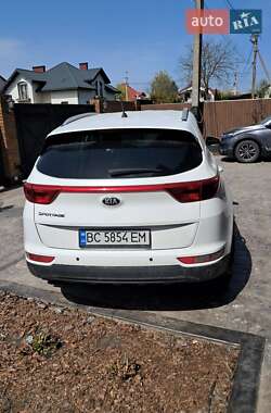 Внедорожник / Кроссовер Kia Sportage 2016 в 