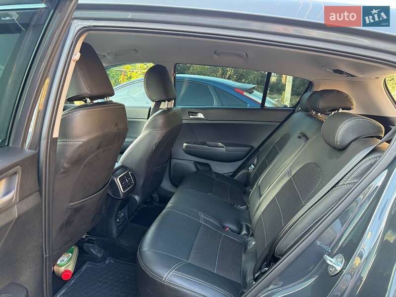 Внедорожник / Кроссовер Kia Sportage 2021 в Синельниково