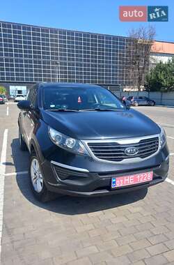 Внедорожник / Кроссовер Kia Sportage 2012 в 