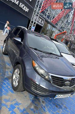Внедорожник / Кроссовер Kia Sportage 2011 в 