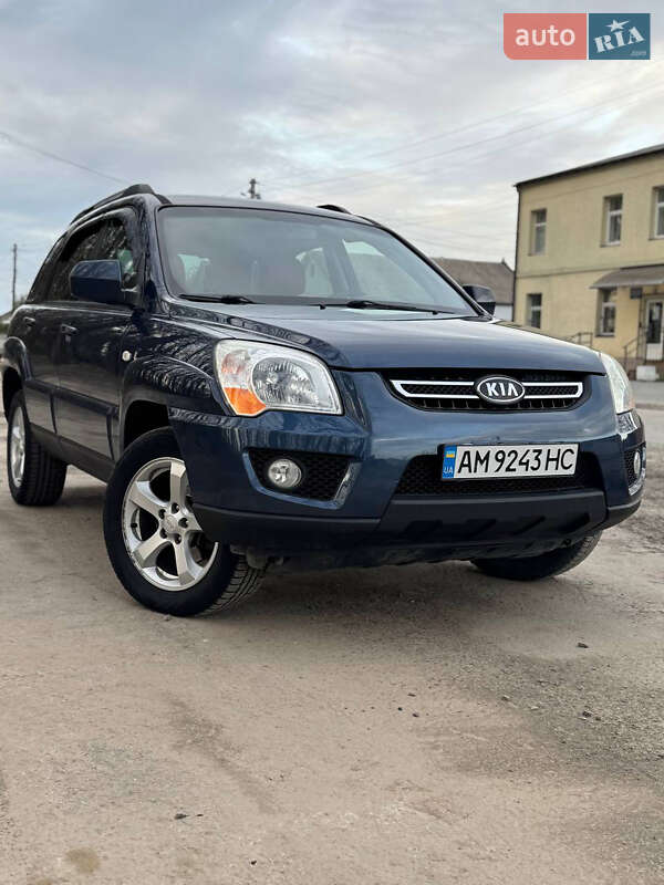 Внедорожник / Кроссовер Kia Sportage 2009 в Звягеле