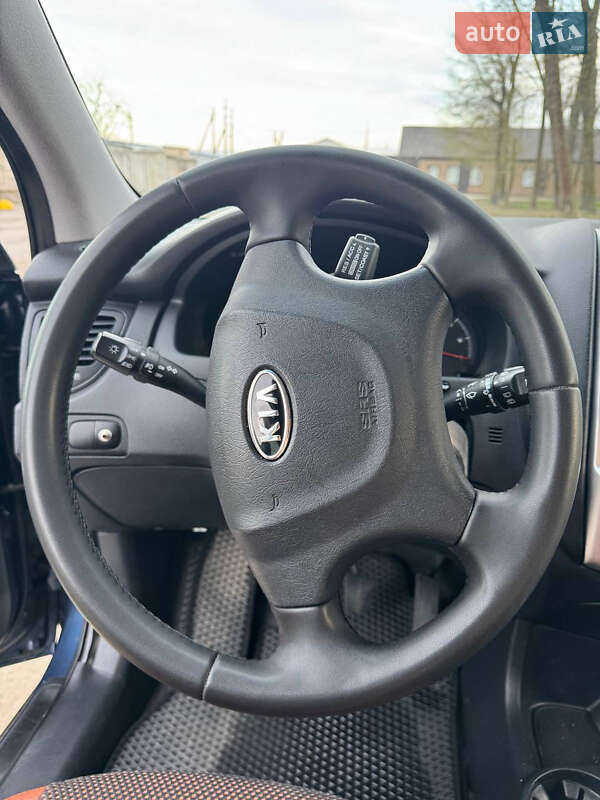 Внедорожник / Кроссовер Kia Sportage 2009 в Звягеле