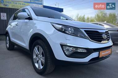 Позашляховик / Кросовер Kia Sportage 2011 в 