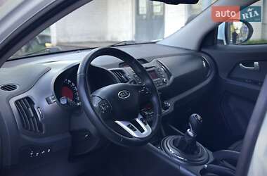 Позашляховик / Кросовер Kia Sportage 2011 в 