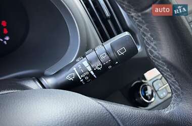 Позашляховик / Кросовер Kia Sportage 2011 в 