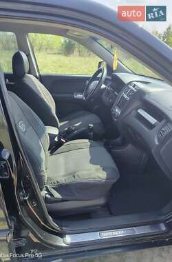Внедорожник / Кроссовер Kia Sportage 2006 в 