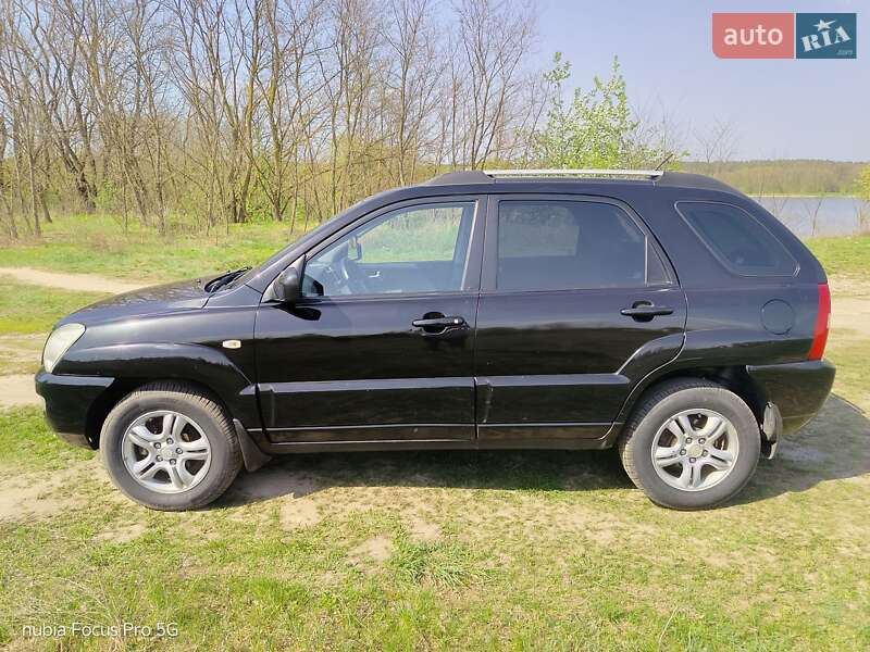 Внедорожник / Кроссовер Kia Sportage 2006 в 