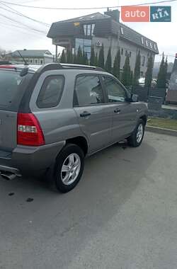 Позашляховик / Кросовер Kia Sportage 2007 в 