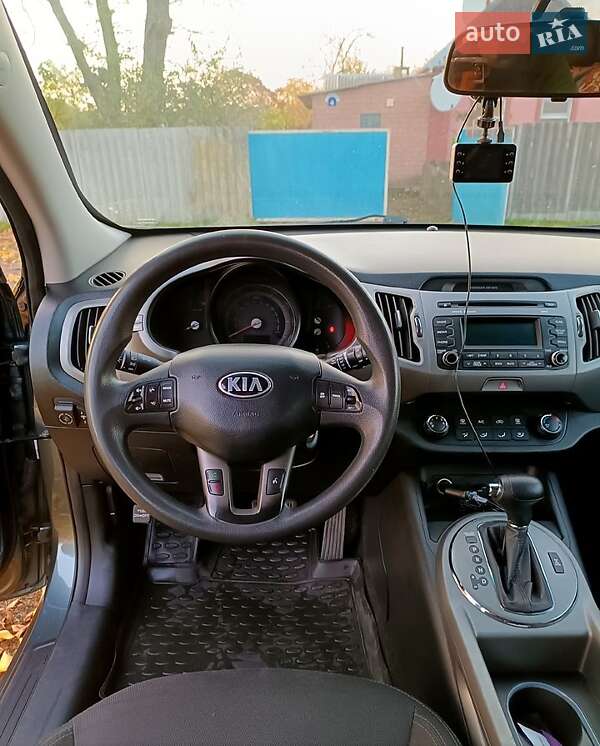 Внедорожник / Кроссовер Kia Sportage 2014 в Краснограде