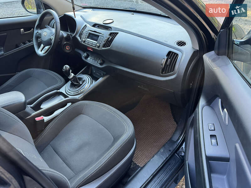 Внедорожник / Кроссовер Kia Sportage 2011 в Луцке