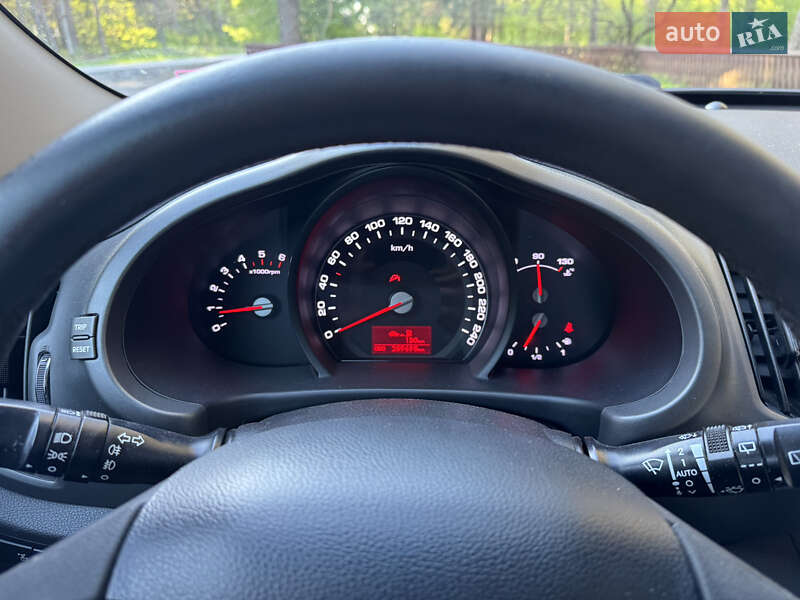 Внедорожник / Кроссовер Kia Sportage 2011 в Луцке