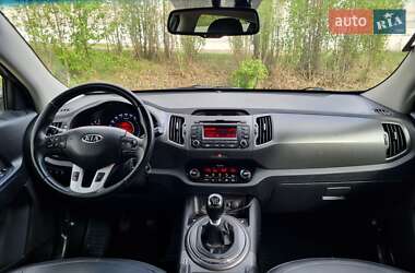 Внедорожник / Кроссовер Kia Sportage 2012 в 