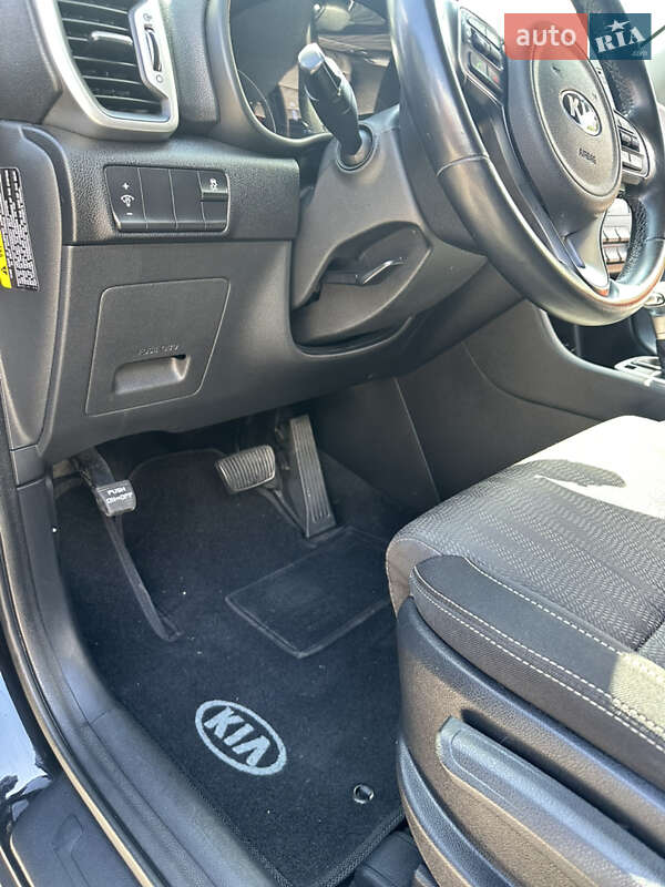 Внедорожник / Кроссовер Kia Sportage 2016 в Днепре