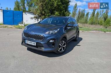 Позашляховик / Кросовер Kia Sportage 2019 в 