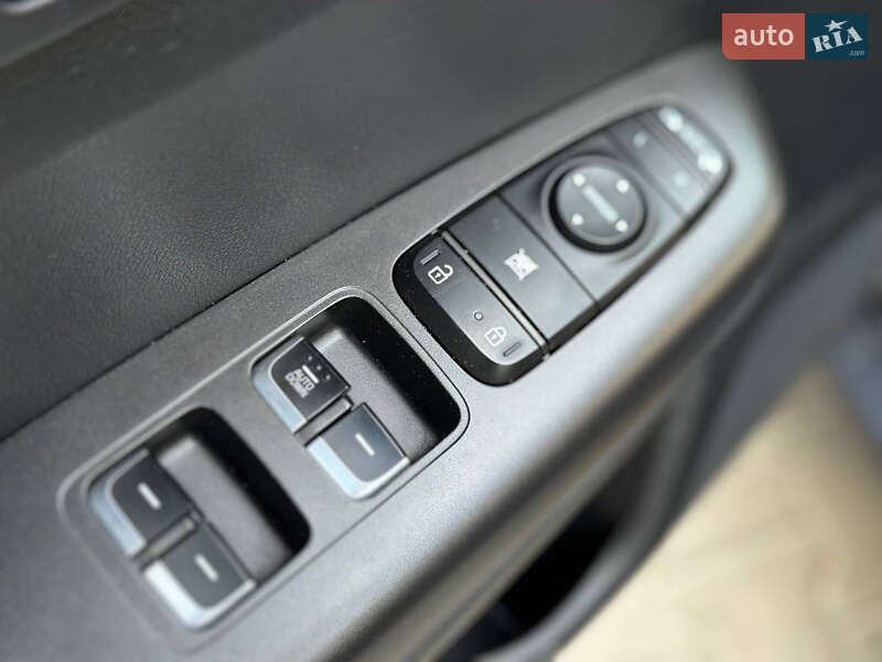 Позашляховик / Кросовер Kia Sportage 2019 в Дніпрі фото 16 Позашляховик / Кросовер Kia Sportage 2019 в Дніпрі