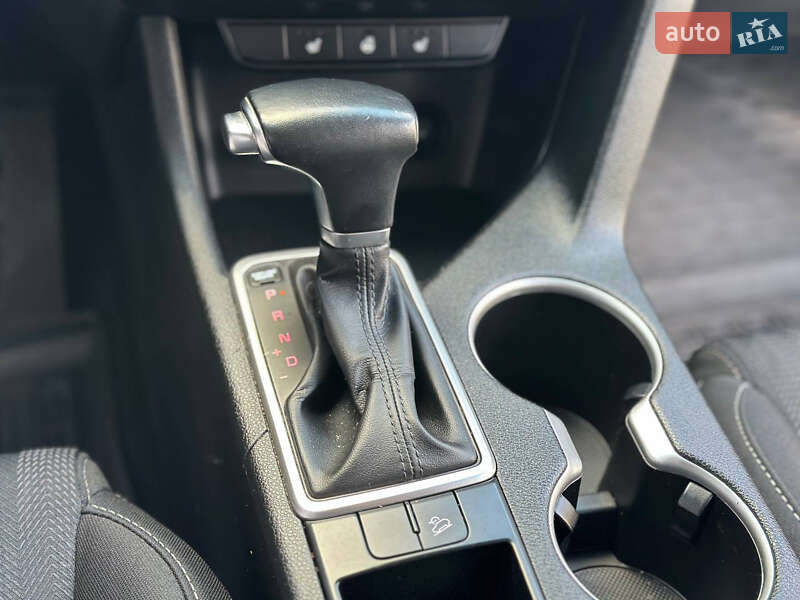 Позашляховик / Кросовер Kia Sportage 2019 в Дніпрі фото 33 Позашляховик / Кросовер Kia Sportage 2019 в Дніпрі
