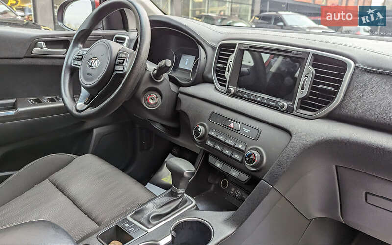 Внедорожник / Кроссовер Kia Sportage 2016 в Черновцах