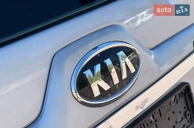 Позашляховик / Кросовер Kia Sportage 2007 в 