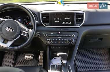 Позашляховик / Кросовер Kia Sportage 2019 в 