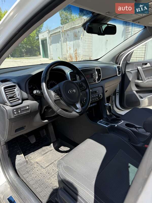 Внедорожник / Кроссовер Kia Sportage 2017 в Днепре