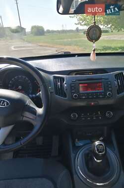 Внедорожник / Кроссовер Kia Sportage 2011 в 