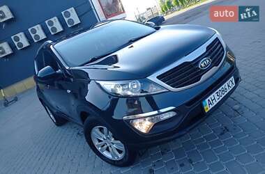 Позашляховик / Кросовер Kia Sportage 2011 в Івано-Франківську
