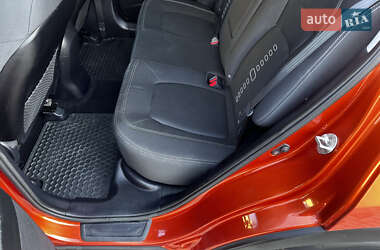 Внедорожник / Кроссовер Kia Sportage 2012 в 