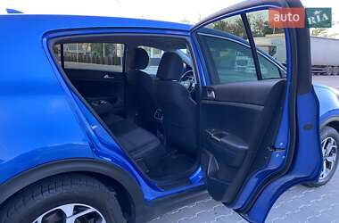 Позашляховик / Кросовер Kia Sportage 2019 в 