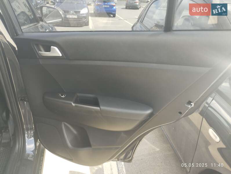 Внедорожник / Кроссовер Kia Sportage 2021 в Никополе