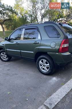 Внедорожник / Кроссовер Kia Sportage 2005 в 